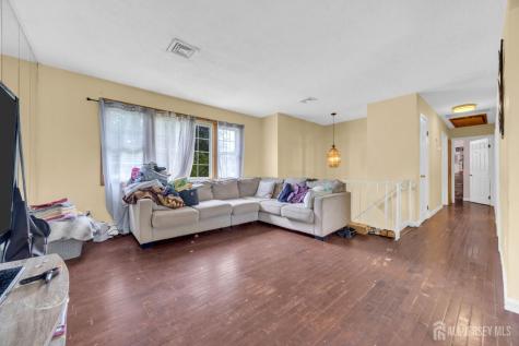 26 Nancy Lane Piscataway NJ 08854