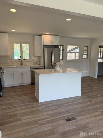 606 Willow Avenue Piscataway NJ 08854