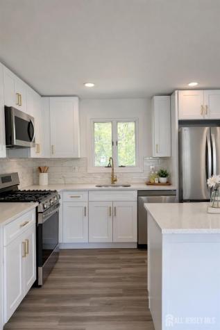 606 Willow Avenue Piscataway NJ 08854