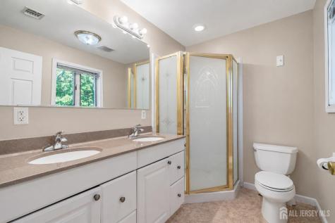 24 Winthrop Road Edison NJ 08817