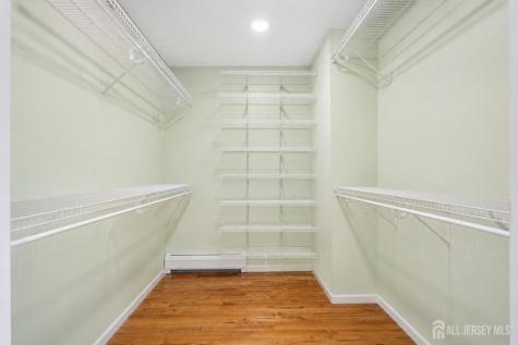 24 Winthrop Road Edison NJ 08817