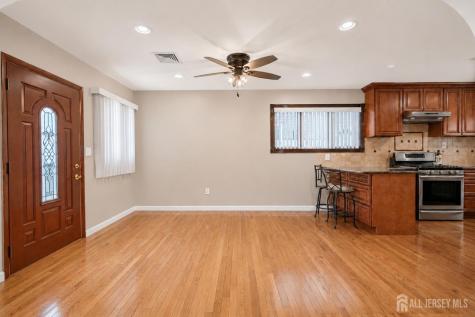 24 Winthrop Road Edison NJ 08817