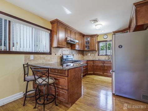 24 Winthrop Road Edison NJ 08817