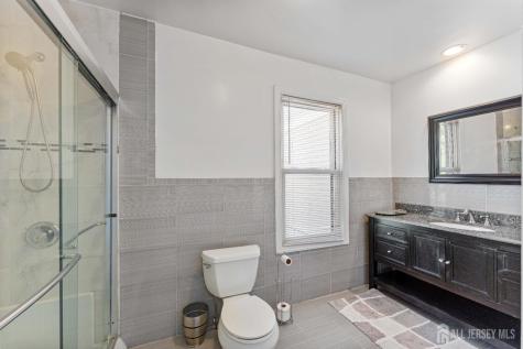 150 W 5th Avenue Roselle NJ 07202