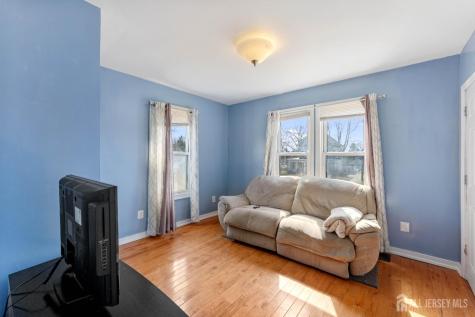 150 W 5th Avenue Roselle NJ 07202