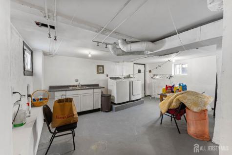 150 W 5th Avenue Roselle NJ 07202