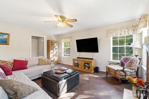 6 Shoshoni Way Branchburg NJ 08876