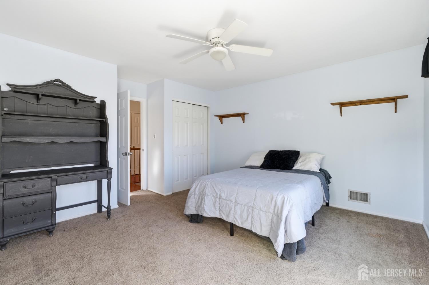 6 Shoshoni Way Branchburg NJ 08876