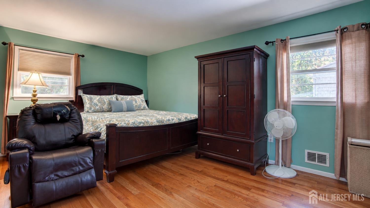 12 W End Avenue Spotswood NJ 08884