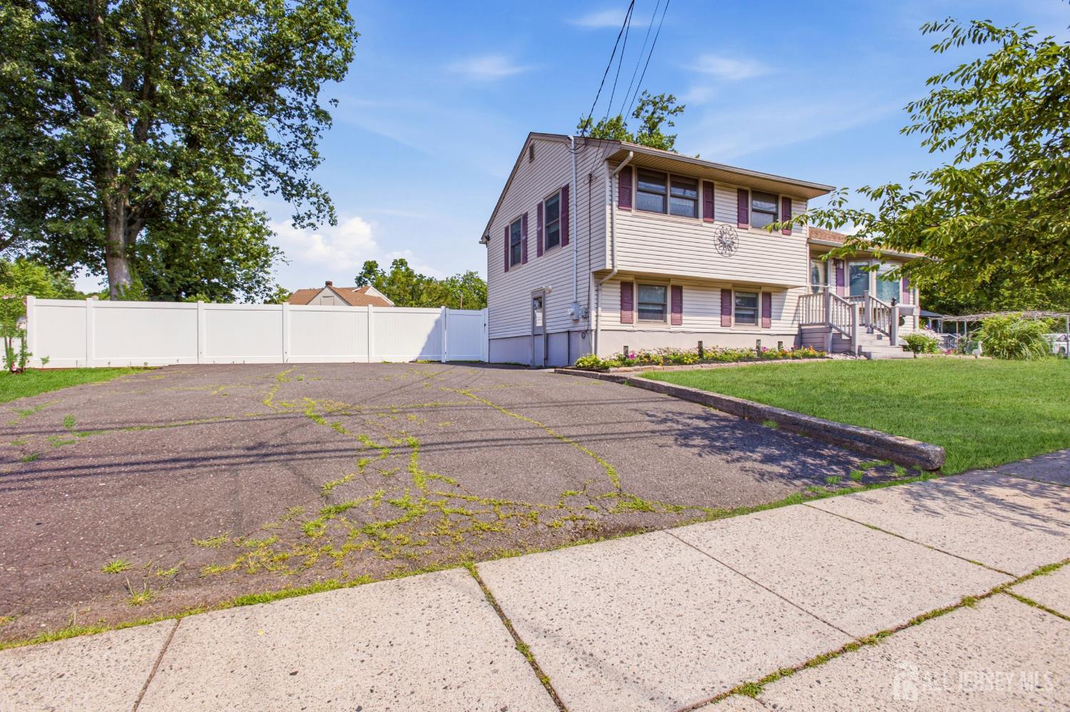 1852 W 5th Street Piscataway NJ 08854