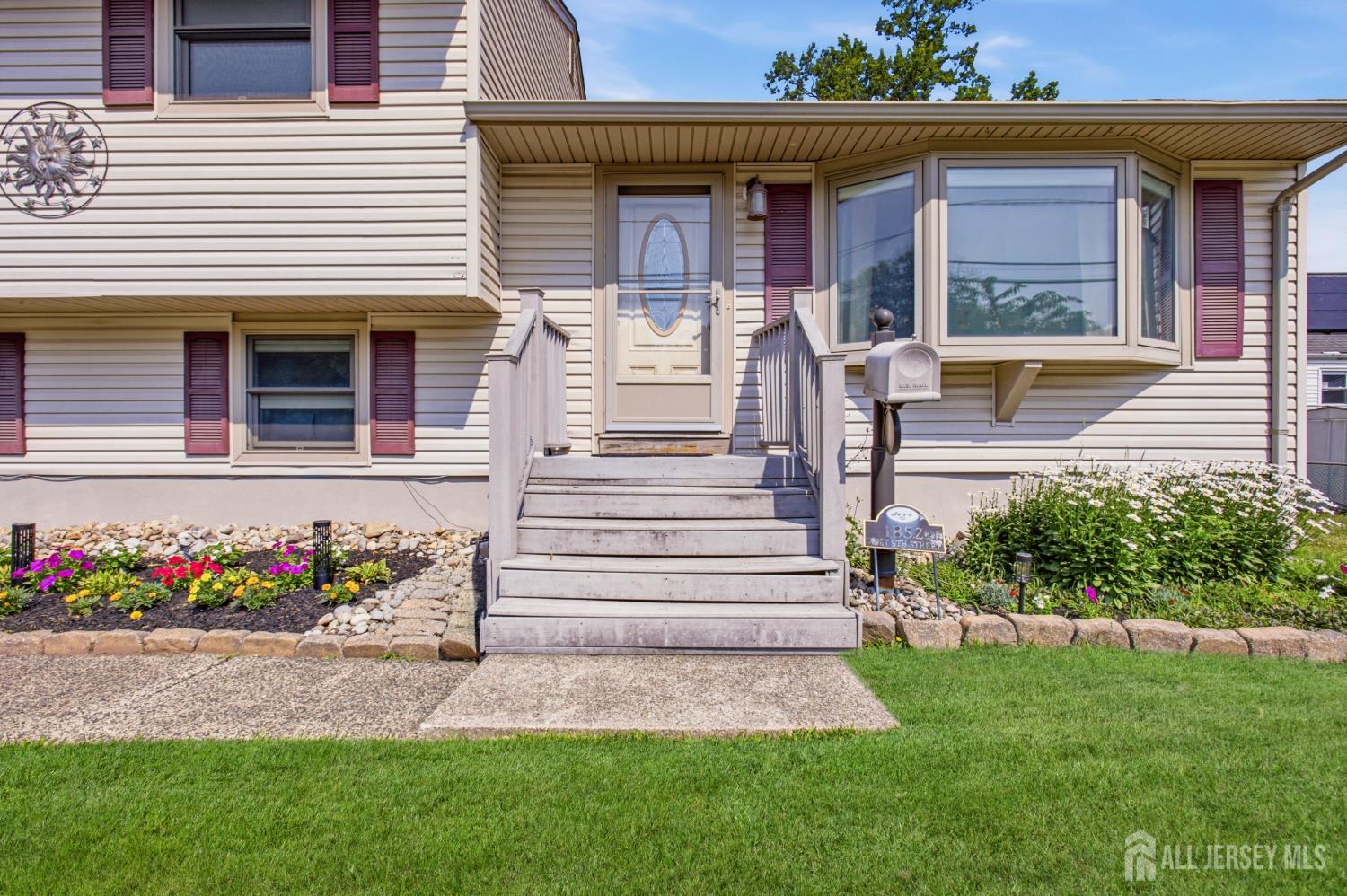 1852 W 5th Street Piscataway NJ 08854