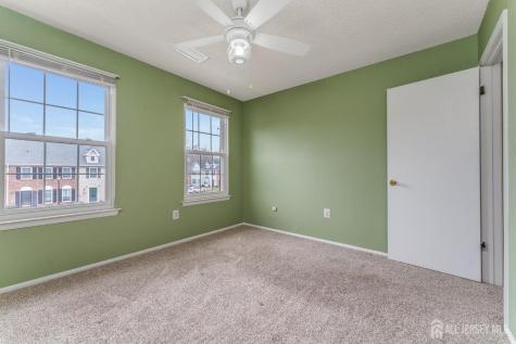 382 Hadleigh Lane North Brunswick NJ 08902
