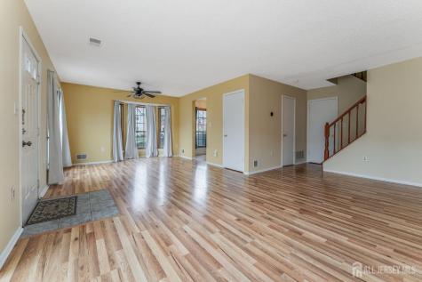 382 Hadleigh Lane North Brunswick NJ 08902