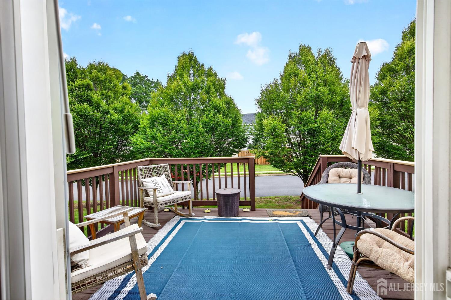 20 Karwatt Court Sayreville NJ 08872