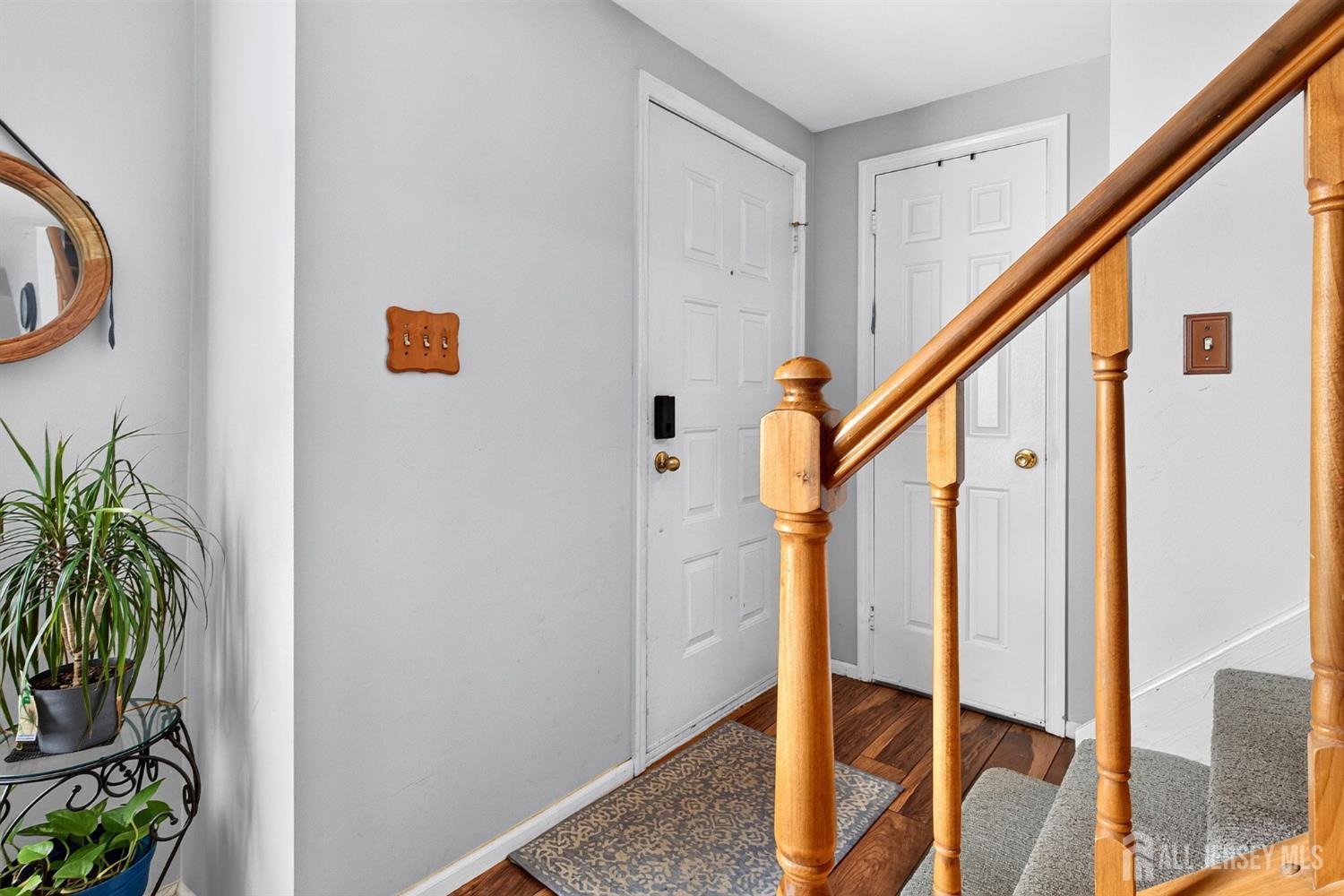 20 Karwatt Court Sayreville NJ 08872