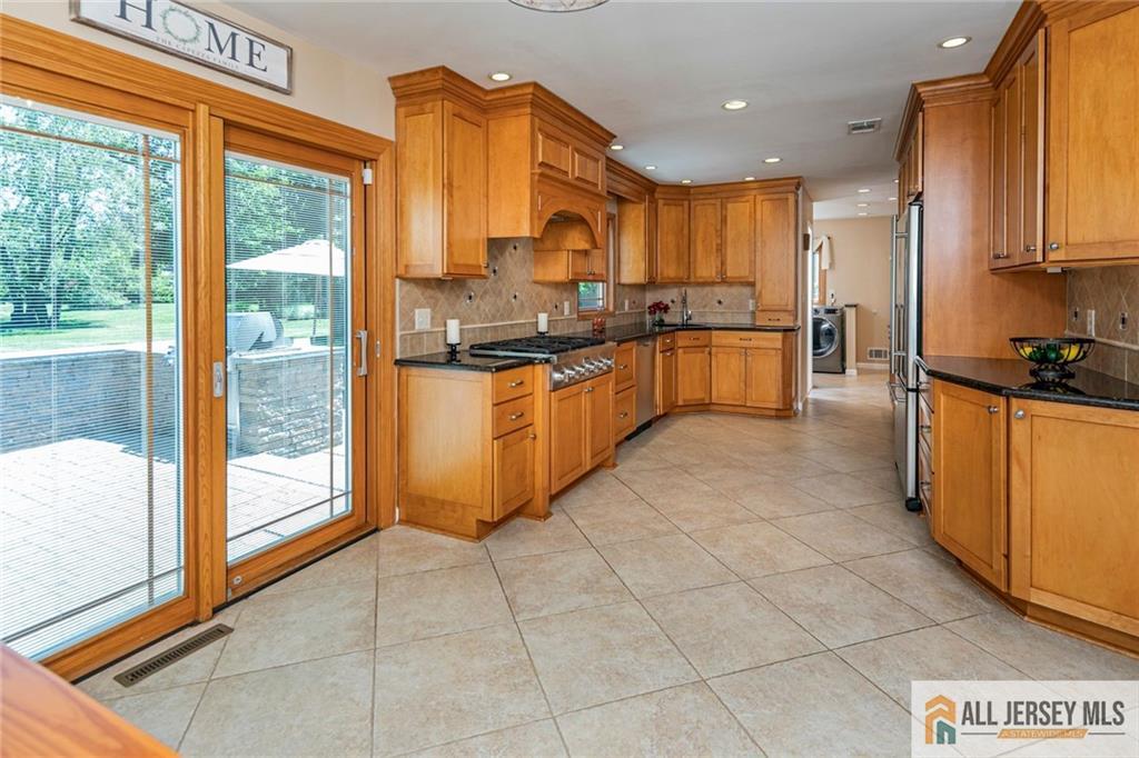 91 Hidden Lake Drive North Brunswick NJ 08902