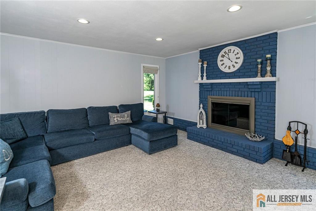 91 Hidden Lake Drive North Brunswick NJ 08902