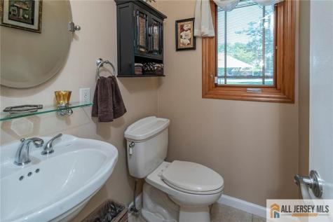 91 Hidden Lake Drive North Brunswick NJ 08902