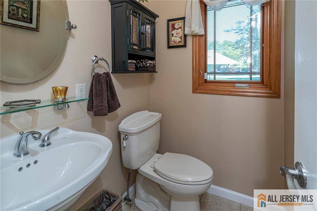 91 Hidden Lake Drive North Brunswick NJ 08902