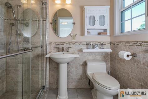 91 Hidden Lake Drive North Brunswick NJ 08902