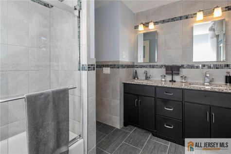 91 Hidden Lake Drive North Brunswick NJ 08902