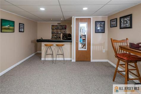 91 Hidden Lake Drive North Brunswick NJ 08902