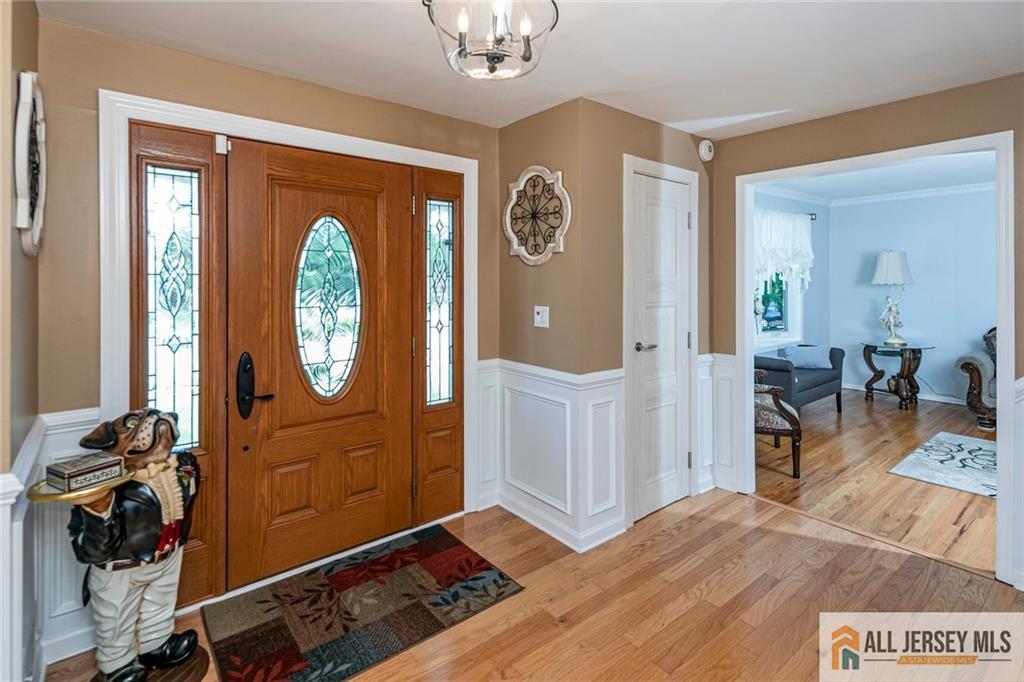 91 Hidden Lake Drive North Brunswick NJ 08902
