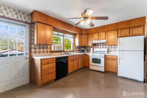 64 Avenue I Avenue Monroe NJ 08831