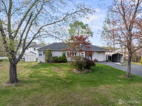 64 Avenue I Avenue Monroe NJ 08831