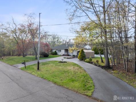 64 Avenue I Avenue Monroe NJ 08831