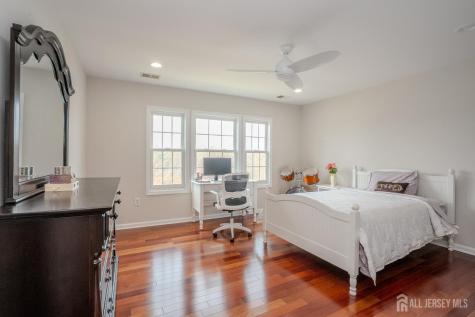 66 Harness Way Chesterfield NJ 08515