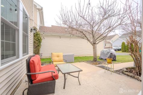 66 Harness Way Chesterfield NJ 08515