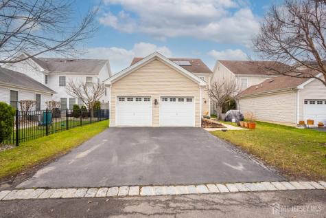 66 Harness Way Chesterfield NJ 08515