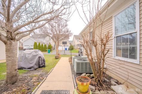 66 Harness Way Chesterfield NJ 08515