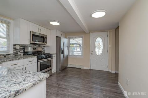 14 Elmer Avenue Monroe NJ 08831