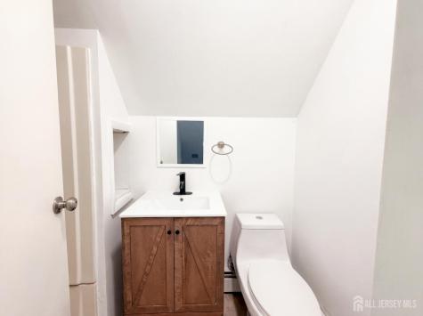 578 Garden Avenue Woodbridge Proper NJ 07095
