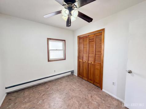 578 Garden Avenue Woodbridge Proper NJ 07095