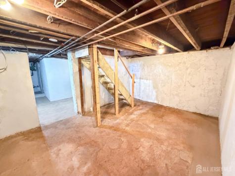 578 Garden Avenue Woodbridge Proper NJ 07095