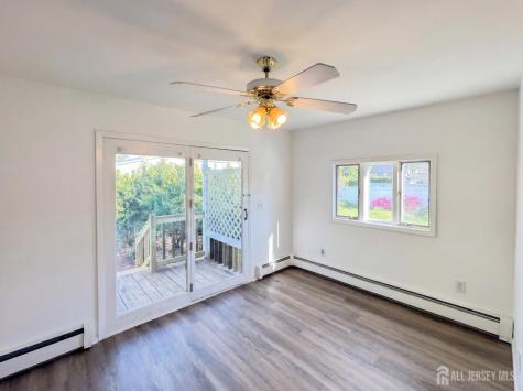 578 Garden Avenue Woodbridge Proper NJ 07095
