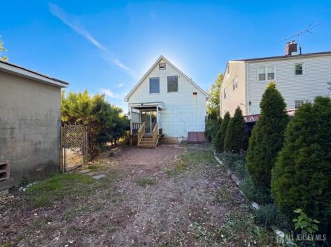 578 Garden Avenue Woodbridge Proper NJ 07095