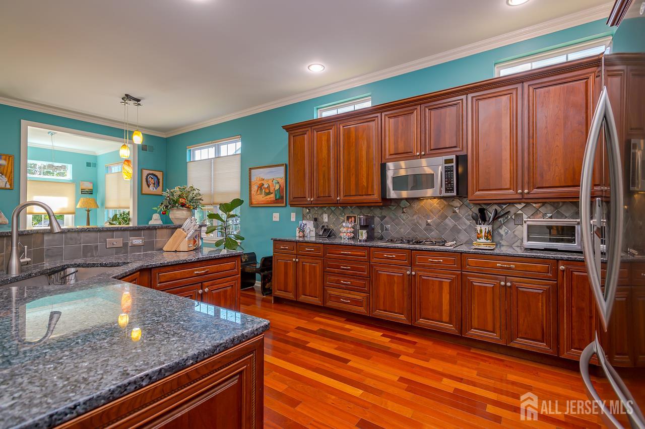 84 Riviera Drive Monroe NJ 08831
