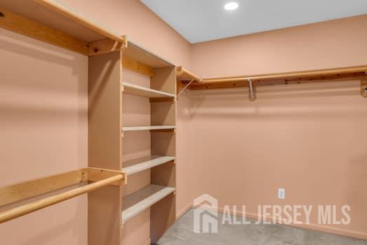 652 Brookside Drive Middletown NJ 07718