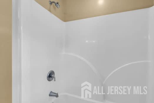 652 Brookside Drive Middletown NJ 07718