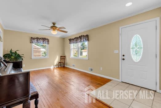652 Brookside Drive Middletown NJ 07718