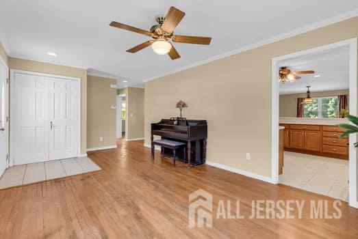 652 Brookside Drive Middletown NJ 07718