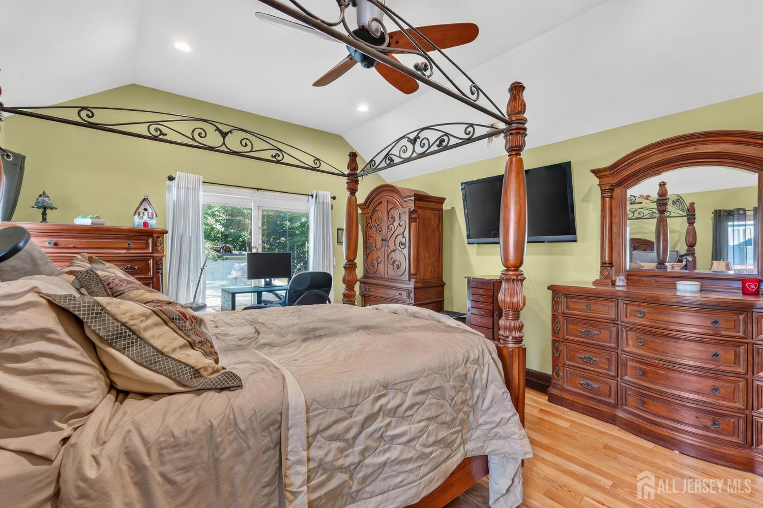 2642 Linder Avenue North Brunswick NJ 08902