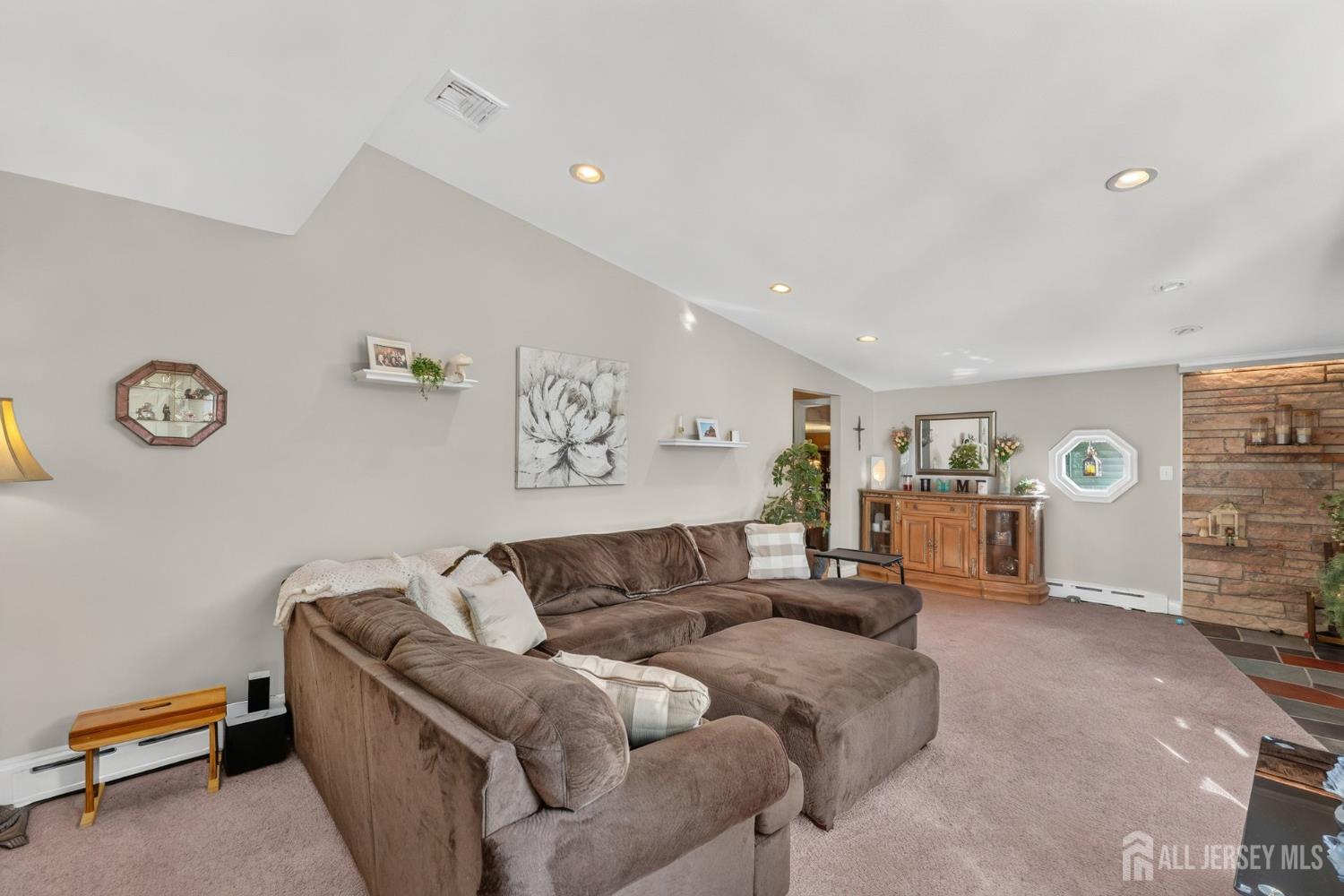 2642 Linder Avenue North Brunswick NJ 08902