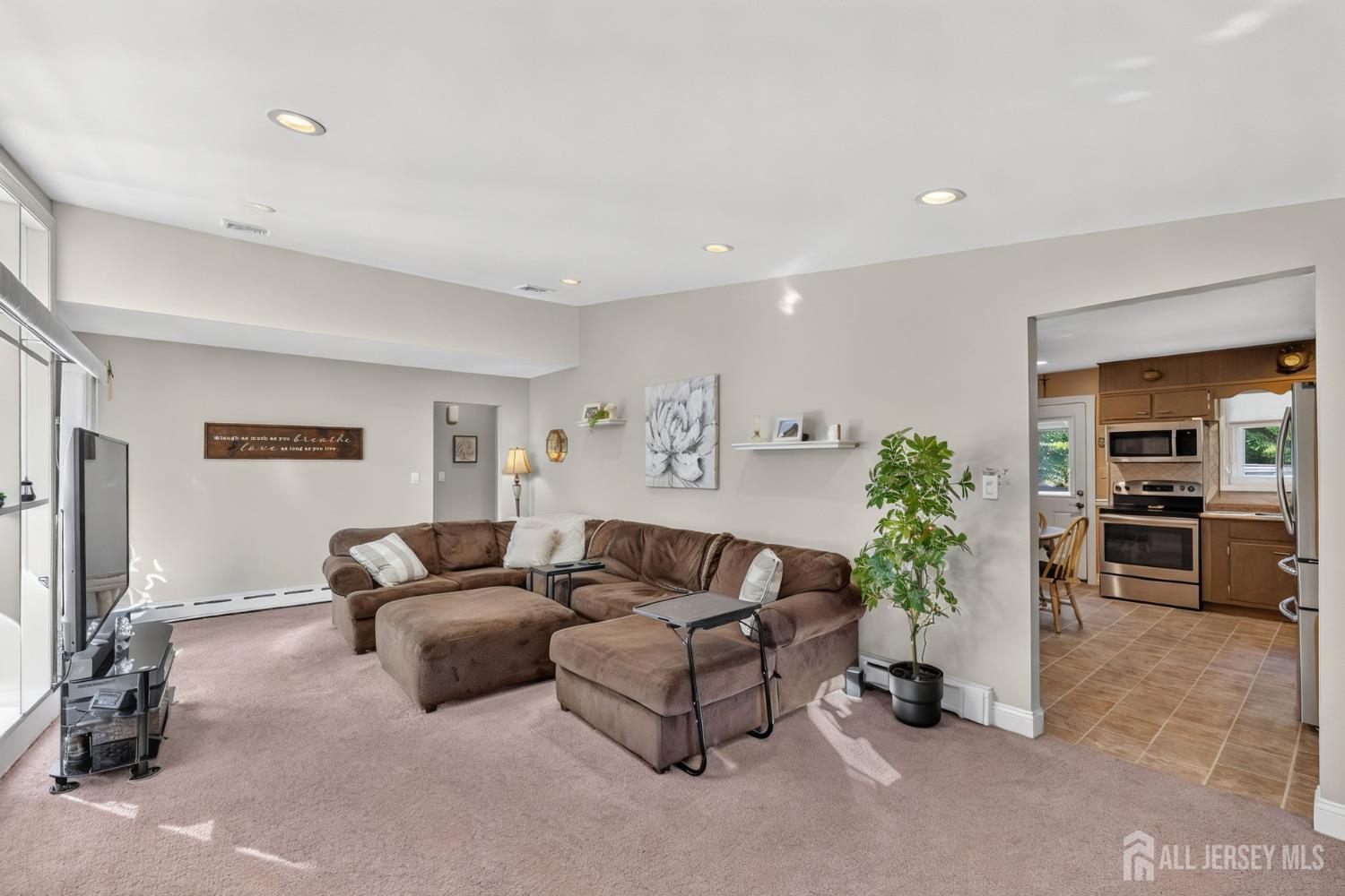 2642 Linder Avenue North Brunswick NJ 08902