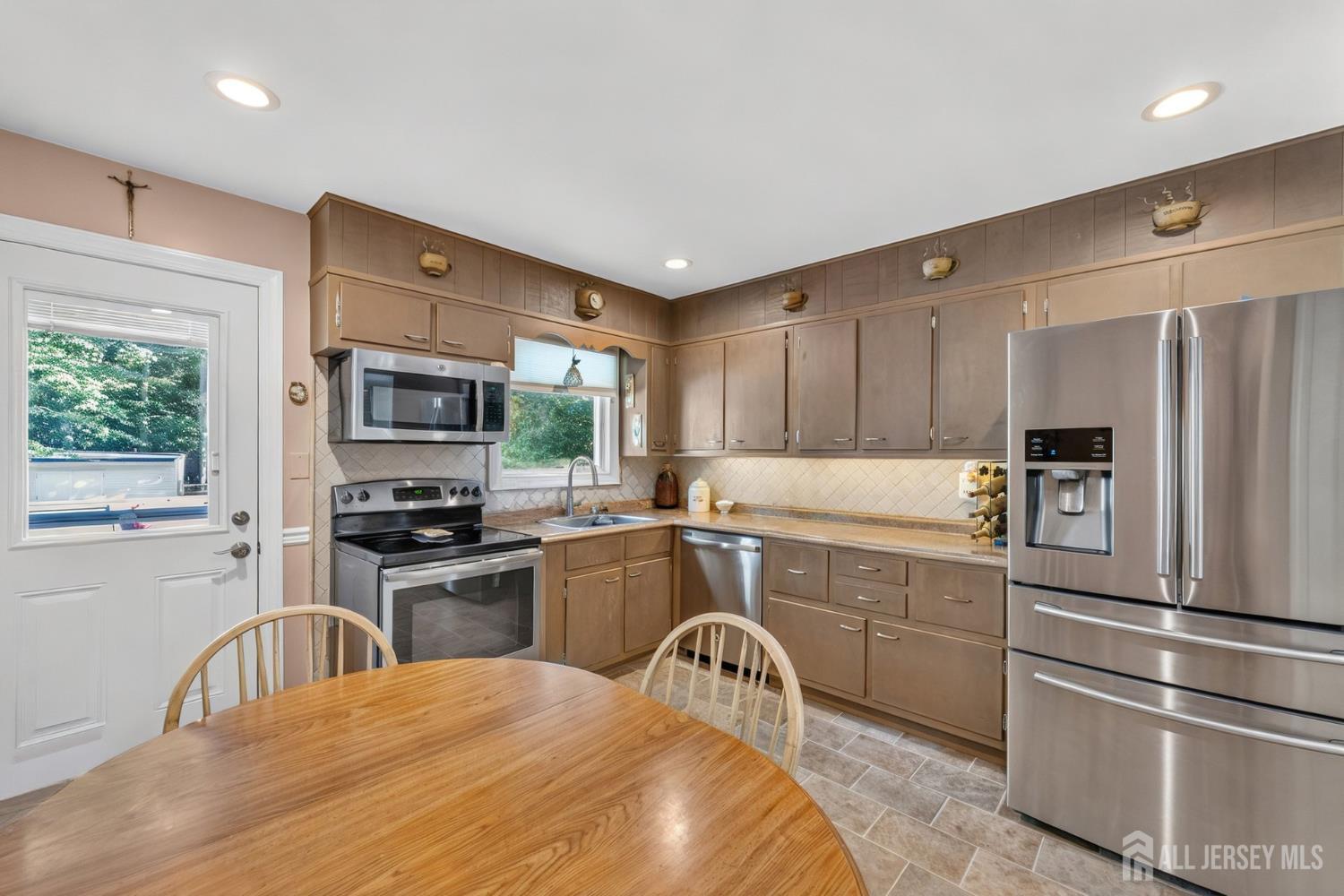 2642 Linder Avenue North Brunswick NJ 08902