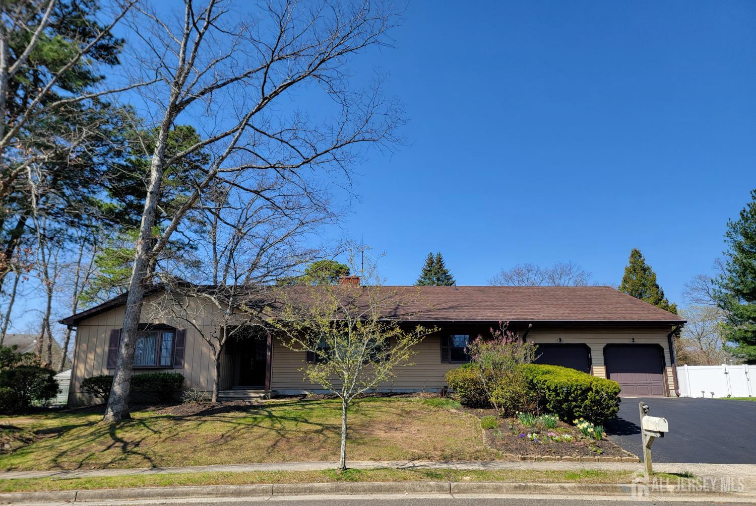 14 Perry Avenue Monroe NJ 08831